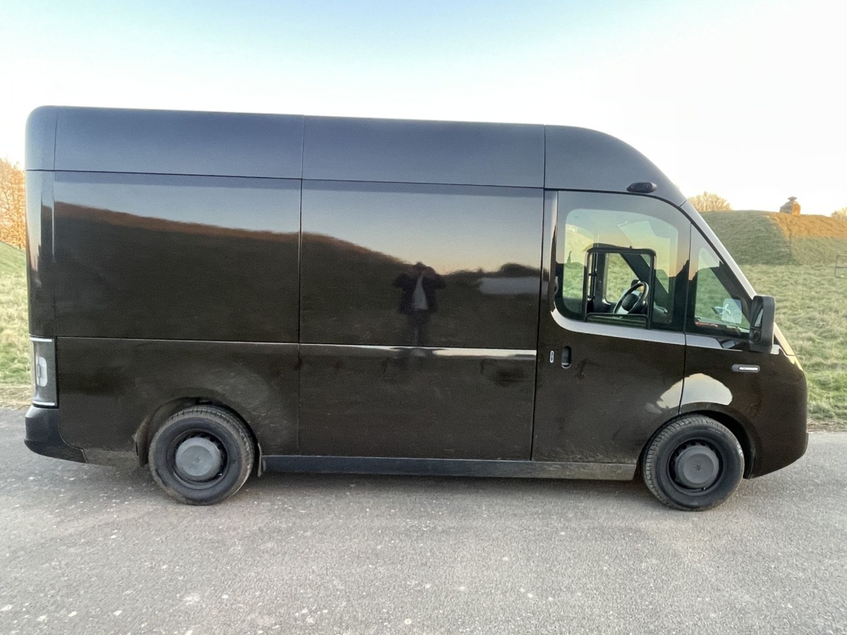 2022 Arrival Van Image 2